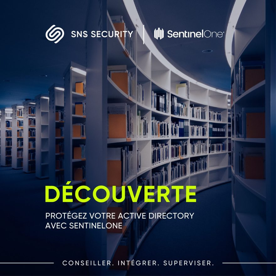 Bibliothèque faiblement éclairée avec plusieurs étagères incurvées